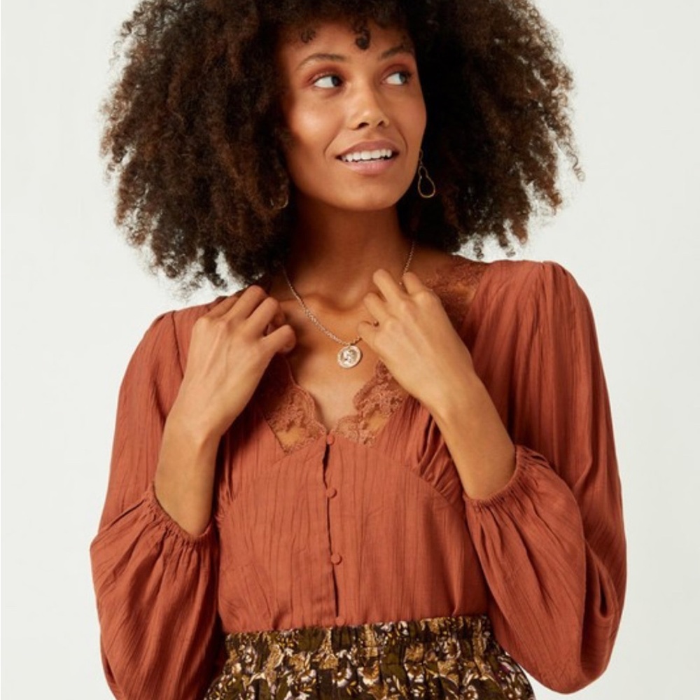 Lace trimmed button up puff sleeve crop shirt